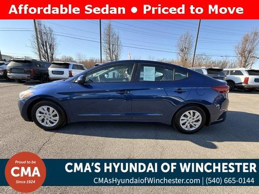 2017 Hyundai ELANTRA SE