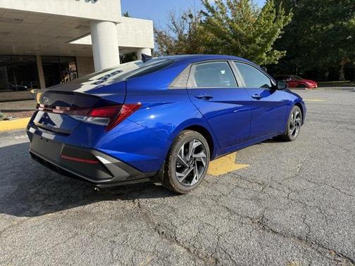 2025 Hyundai ELANTRA Sport