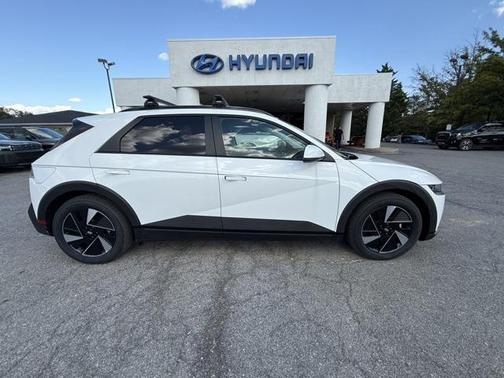 2025 Hyundai IONIQ 5 SEL