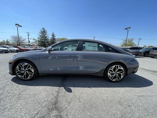 2025 Hyundai IONIQ 6 SE