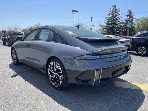 2025 Hyundai IONIQ 6 SE