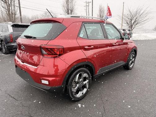 2023 Hyundai VENUE SEL