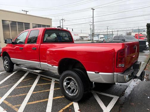 2006 Dodge Ram 3500 SLT Pickup 4D 8 ft