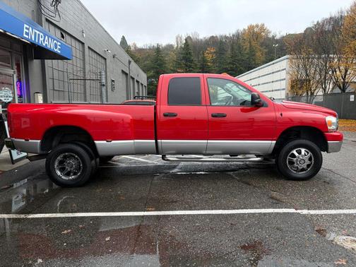 2006 Dodge Ram 3500 SLT Pickup 4D 8 ft