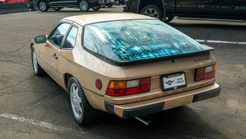 1988 Porsche 924 2D Coupe