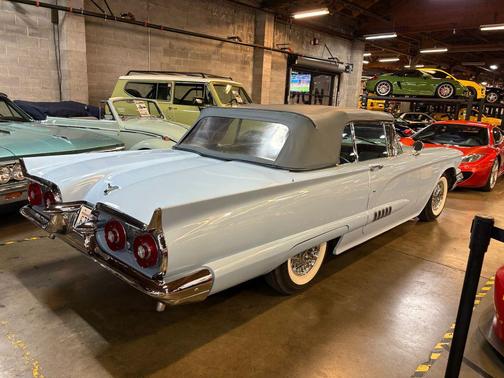 1958 Ford Thunderbird Base