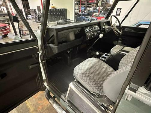 1993 Land Rover Defender