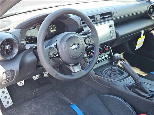 2025 Subaru BRZ tS