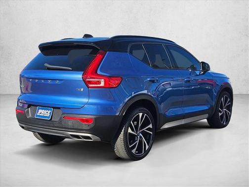 2019 Volvo XC40 T4 R-Design