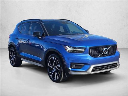 2019 Volvo XC40 T4 R-Design