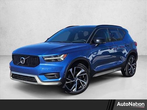 2019 Volvo XC40 T4 R-Design
