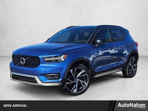 2019 Volvo XC40 T4 R-Design