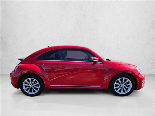 2019 Volkswagen Beetle 2.0T SE