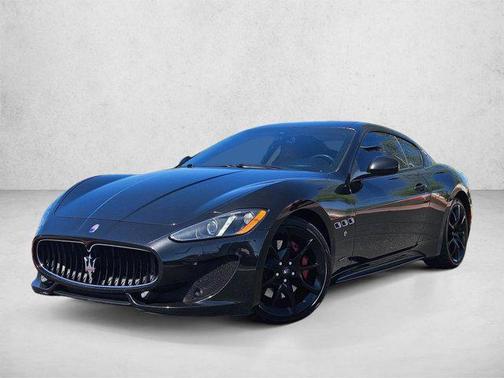 Nero 2017 Maserati GranTurismo Sport