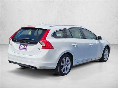2016 Volvo V60 T5 Drive-E Platinum