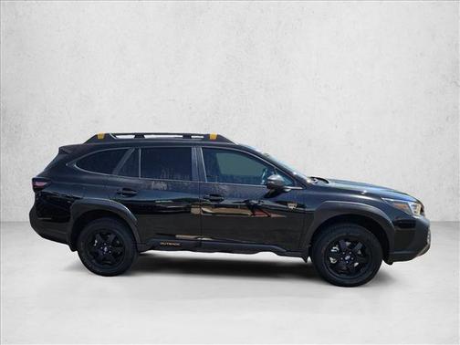 Crystal Black Silica 2025 Subaru Outback Wilderness