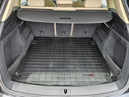 Mythos Black Metallic 2018 Audi Q5 2.0T Tech Premium