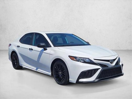 Super White 2021 Toyota Camry SE
