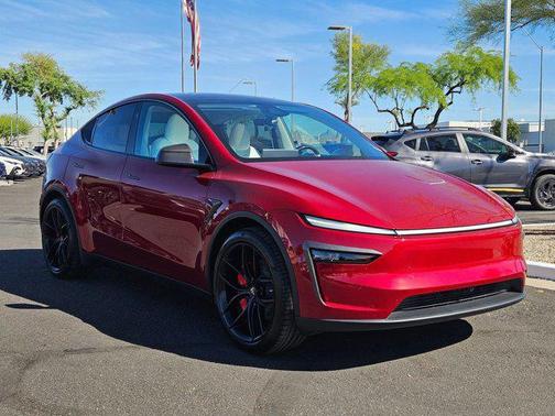 2026 Tesla Model Y Standard Rear-Wheel Drive