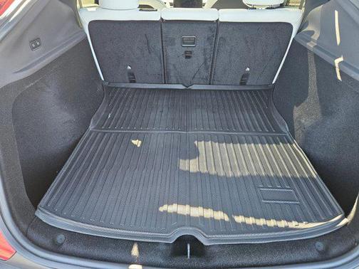 2026 Tesla Model Y Standard Rear-Wheel Drive