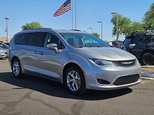 Billet Silver Metallic Clearcoat 2019 Chrysler Pacifica Limited