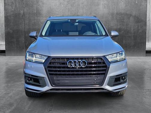 2019 Audi Q7 55 Prestige