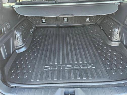 Ice Silver Metallic 2022 Subaru Outback Wilderness