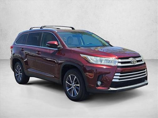 Ooh La La Rouge Mica 2019 Toyota Highlander XLE