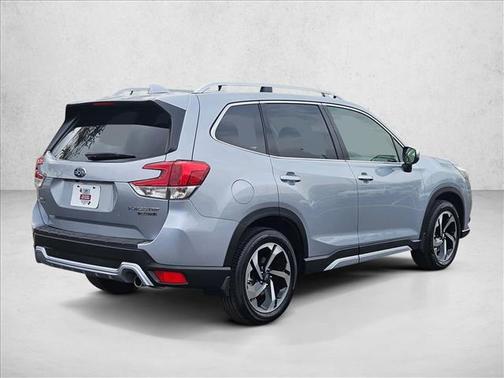 Ice Silver Metallic 2023 Subaru Forester Touring