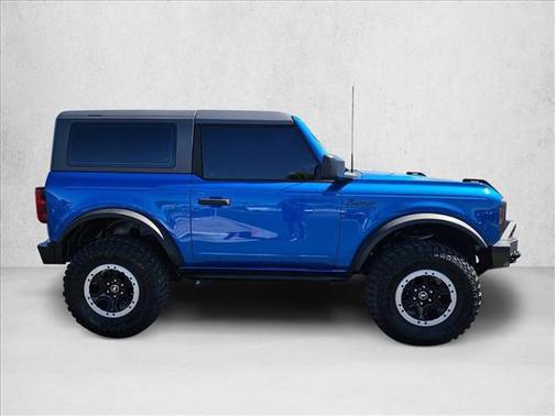 Velocity Blue Metallic 2023 Ford Bronco Base
