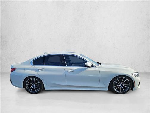 2019 BMW 330 330i