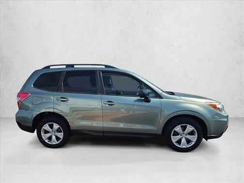 2015 Subaru Forester 2.5i