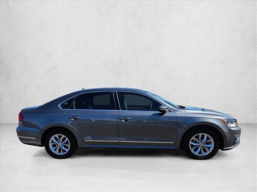 2016 Volkswagen Passat 1.8T S