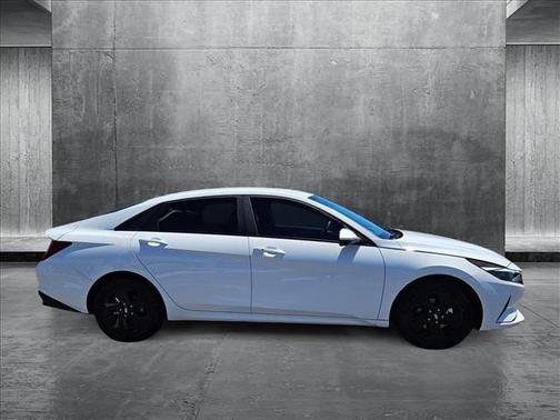 2023 Hyundai ELANTRA HEV Blue