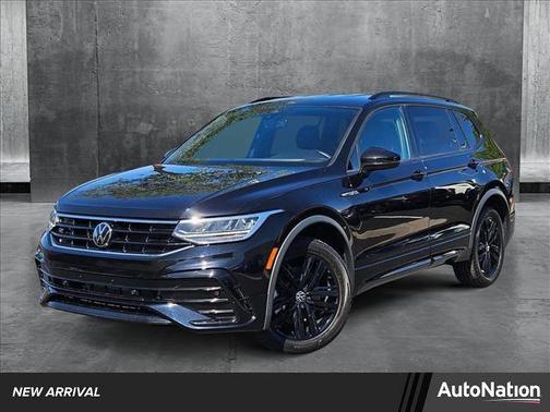 2022 Volkswagen Tiguan 2.0T SE R-Line Black