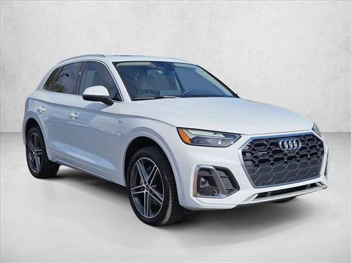 2021 Audi Q5 Premium Plus 55 TFSI e quattro S tronic