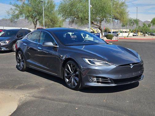 2017 Tesla Model S 90D