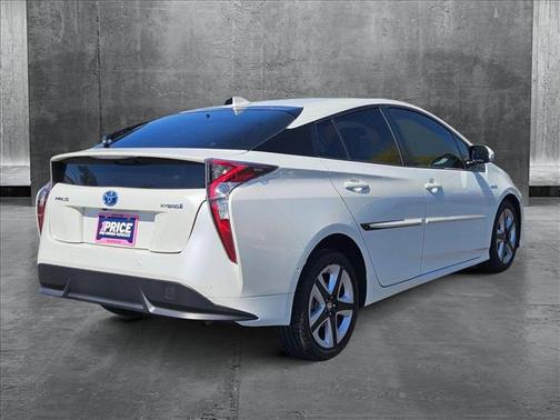 2018 Toyota Prius Three Touring