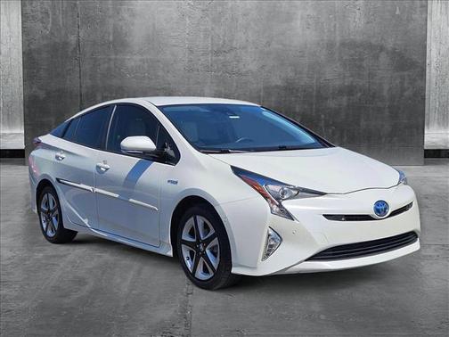 2018 Toyota Prius Three Touring
