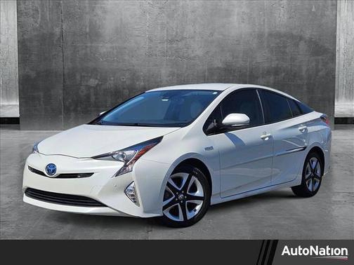 2018 Toyota Prius Three Touring
