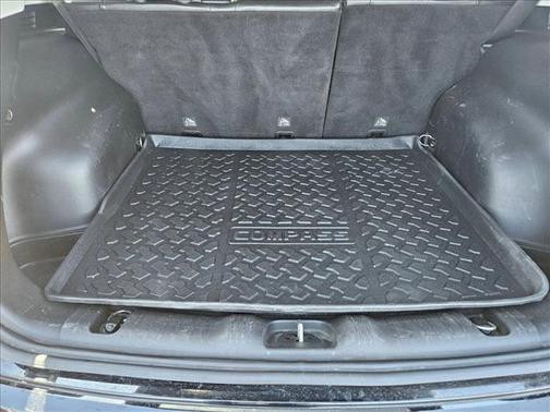 Diamond Black Crystal Pearlcoat 2018 Jeep Compass Limited