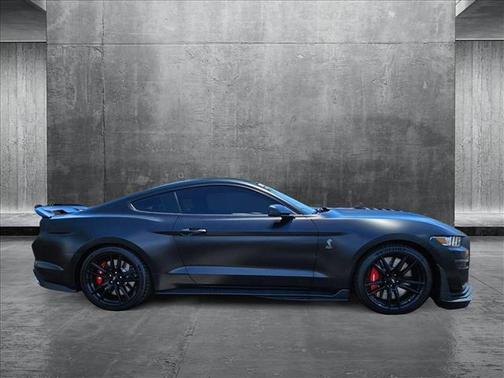 2020 Ford Shelby GT500 Base