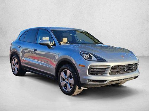 Dolomite Silver Metallic 2020 Porsche Cayenne Cayenne