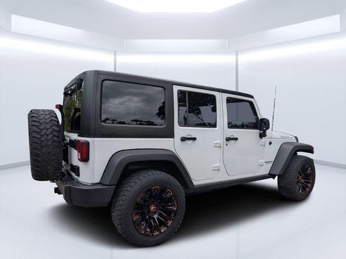 Bright White Clearcoat 2016 Jeep Wrangler Unlimited Rubicon