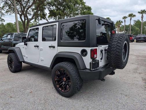 Bright White Clearcoat 2016 Jeep Wrangler Unlimited Rubicon
