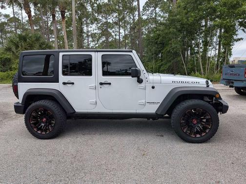 Bright White Clearcoat 2016 Jeep Wrangler Unlimited Rubicon