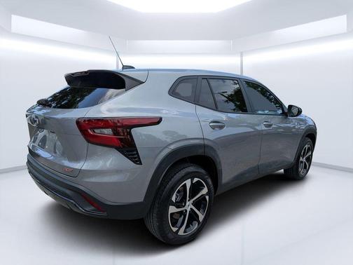 Sterling Gray Metallic 2025 Chevrolet Trax 1RS