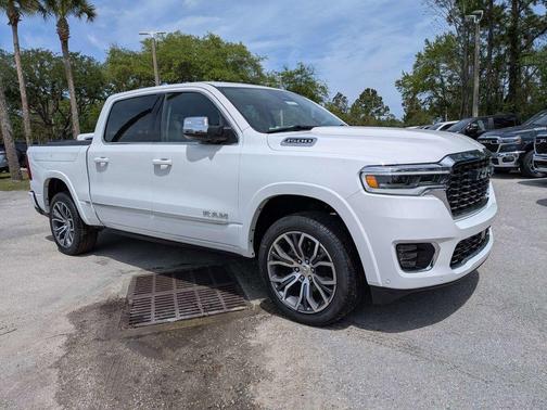 Bright White Clearcoat 2026 RAM 1500 Tungsten