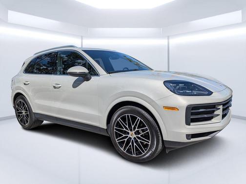 2024 Porsche Cayenne Base