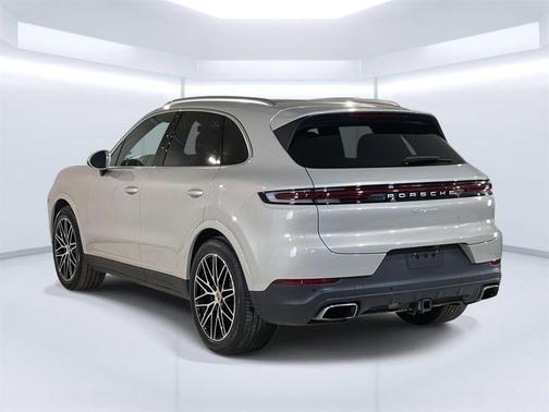 2024 Porsche Cayenne Base